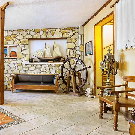 Xenios Loutra Village Mary's House 아파트