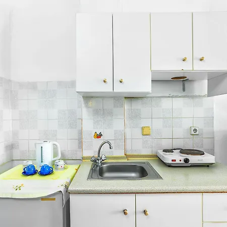 Xenios Loutra Village Mary's House * 아기아 파라스케비