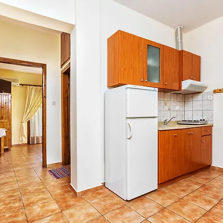 아파트 Xenios Loutra Village Mary's House 아기아 파라스케비