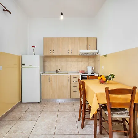 Xenios Loutra Village Mary's House