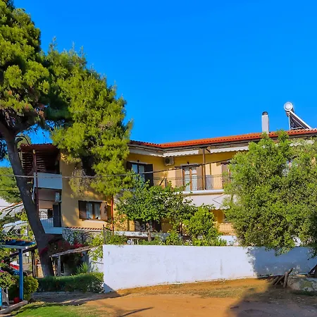 아파트 Xenios Loutra Village Mary's House 아기아 파라스케비