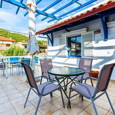 아파트 Xenios Loutra Village Mary's House 아기아 파라스케비